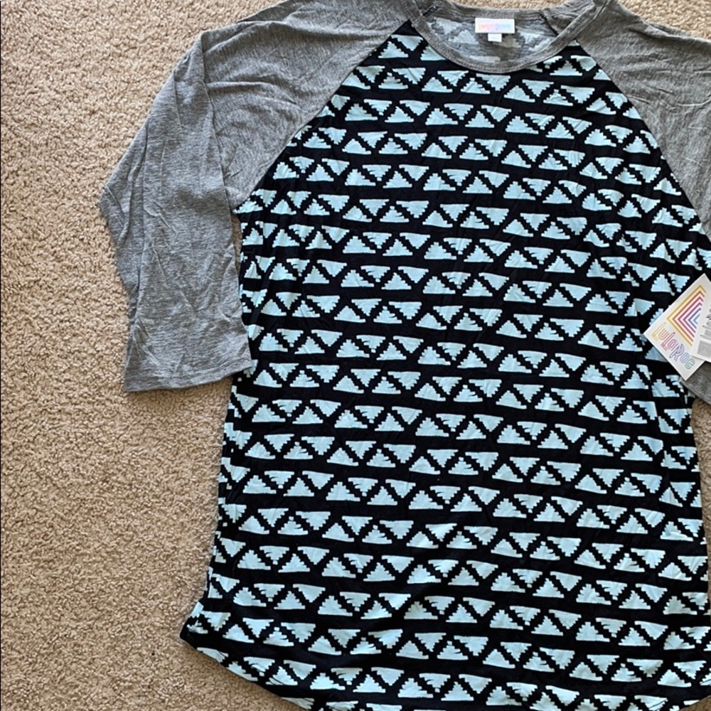 BNWT LuLaRoe Randy top - Picture 2 of 4